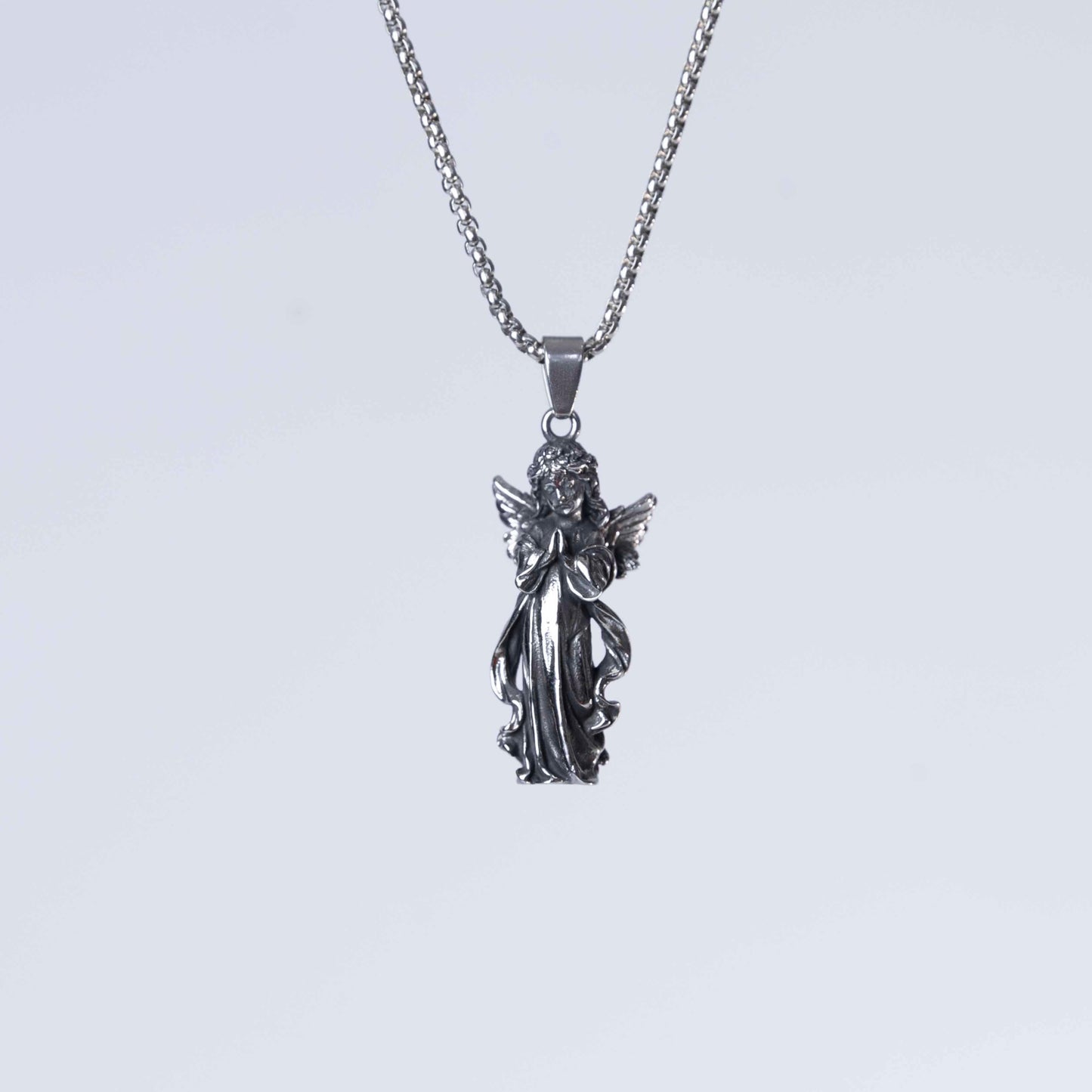 Angel pendant & chain.