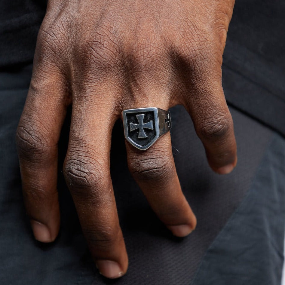 Sanctum ring