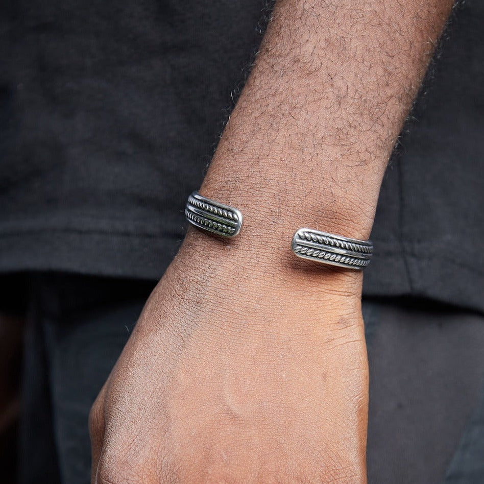 Tire steel cuff