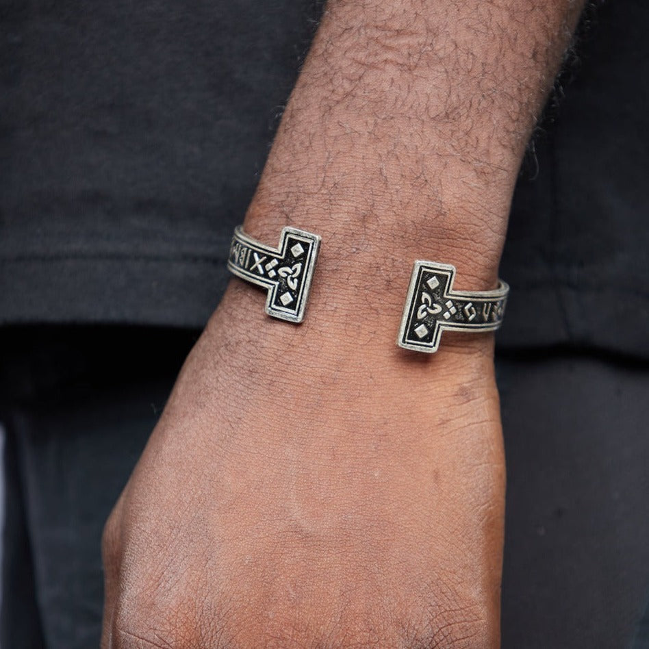 Nordic steel cuff