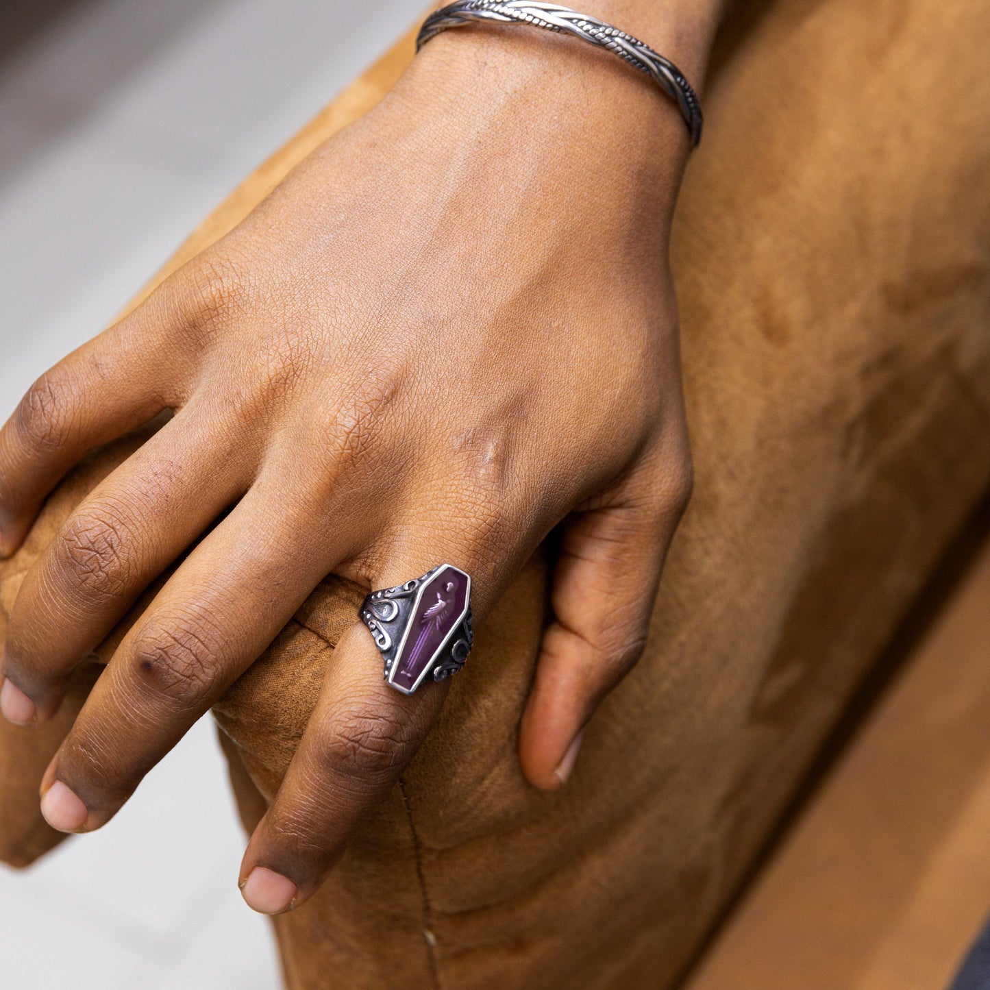 Coffin ring