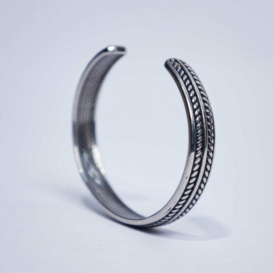 Tire steel cuff