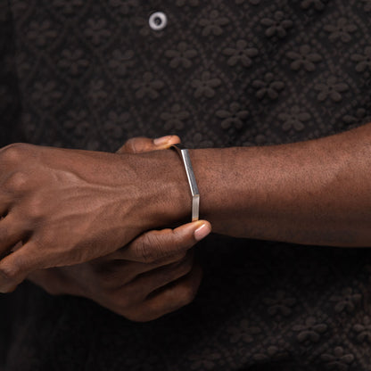 Rectangle cuff