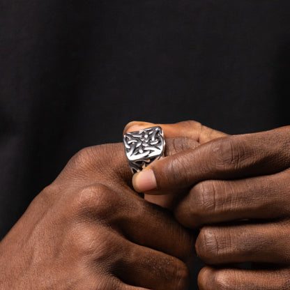 Celtic knot ring