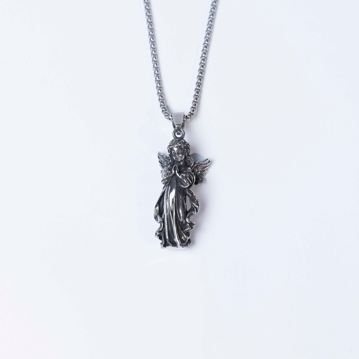 Angel pendant & chain.