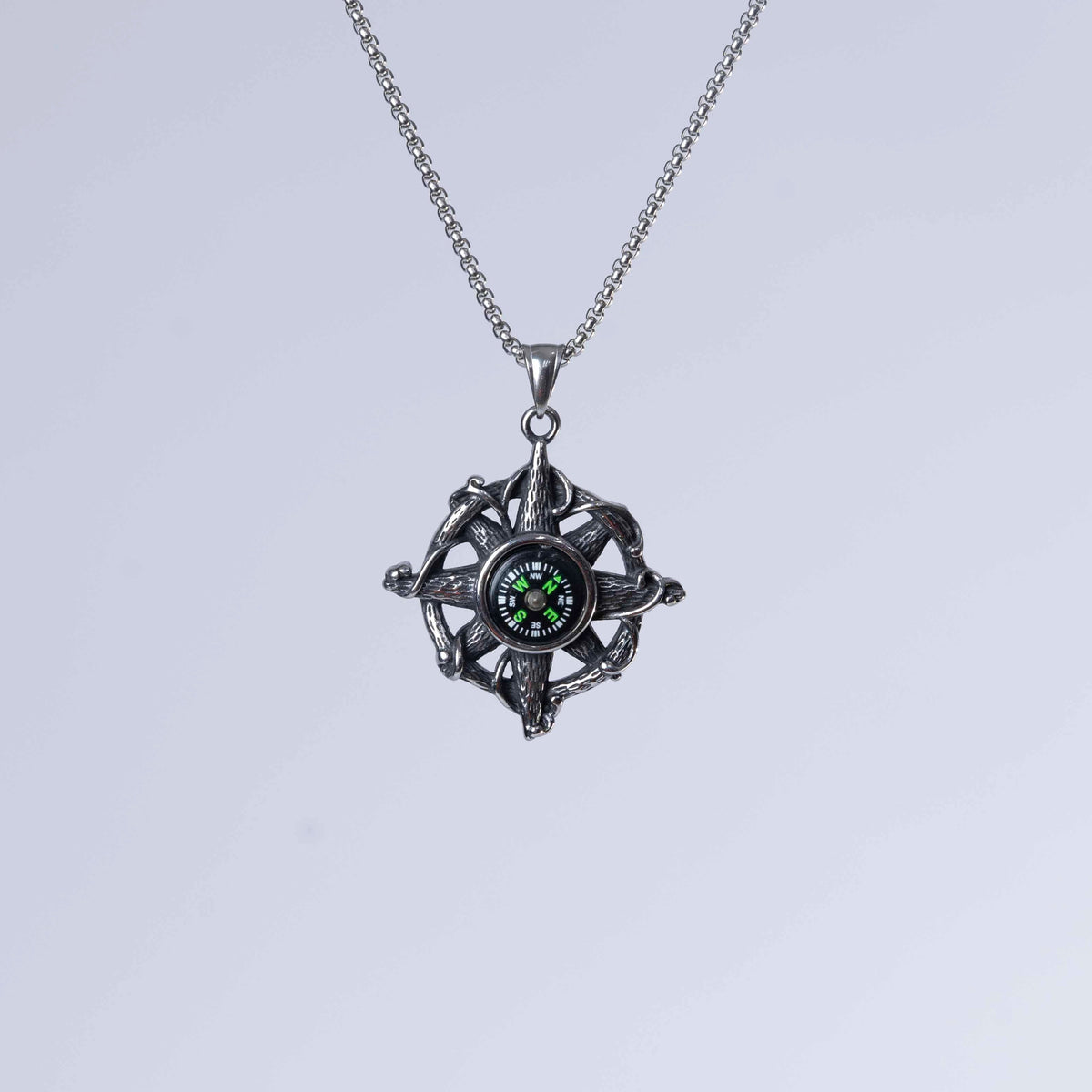 Compass pendant & chain.