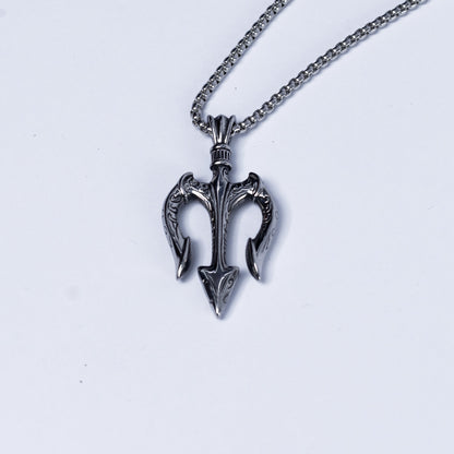 Trident pendant & chain.