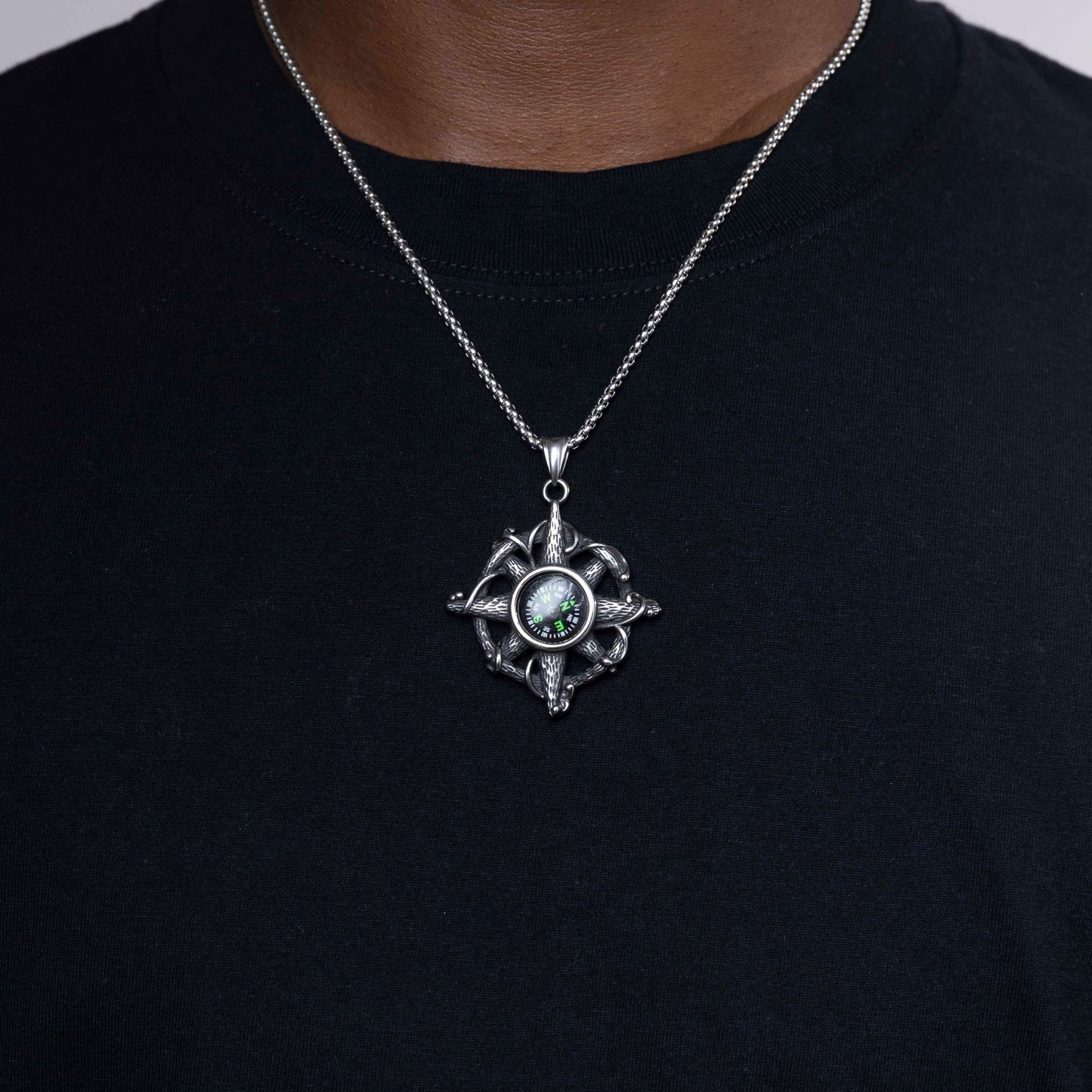 Compass pendant & chain.