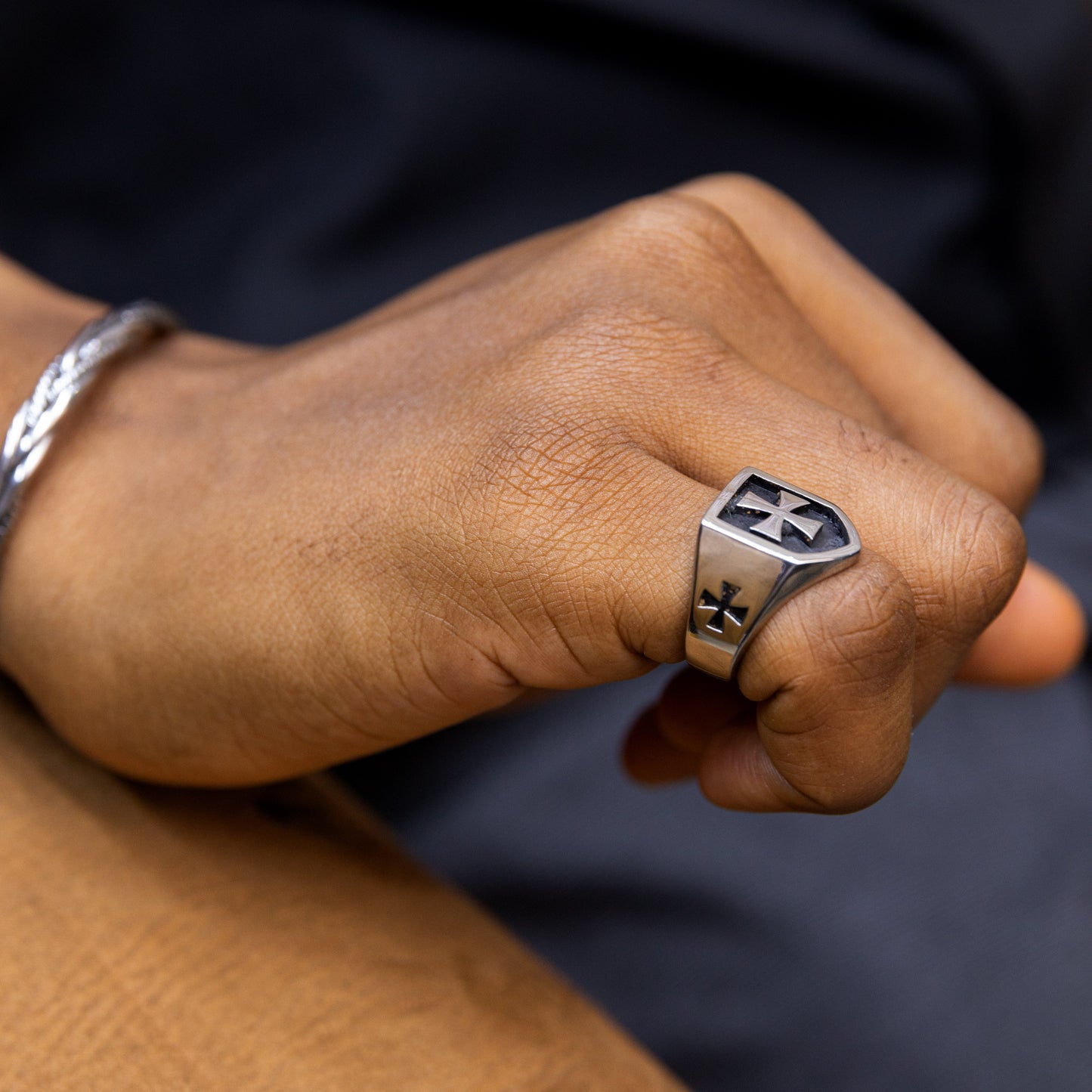 Sanctum ring