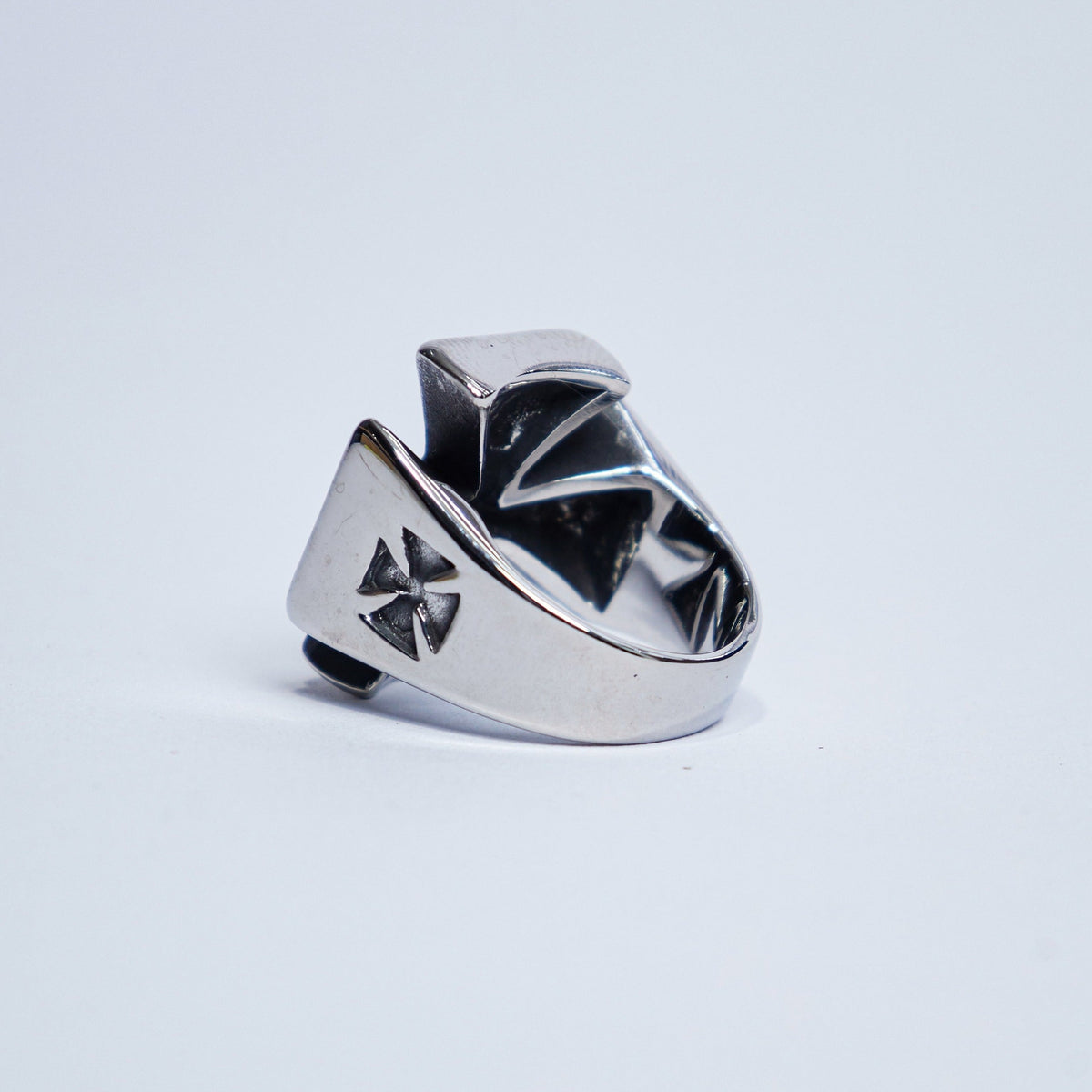 Celtic cross ring
