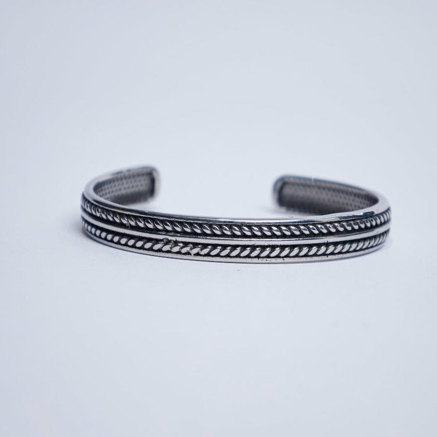 Tire steel cuff